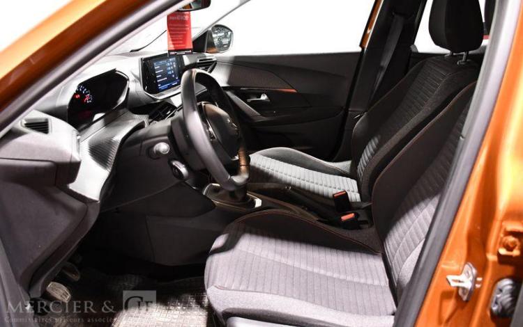 PEUGEOT 2008 1,2 PURE TECH ORA FR-995-TM