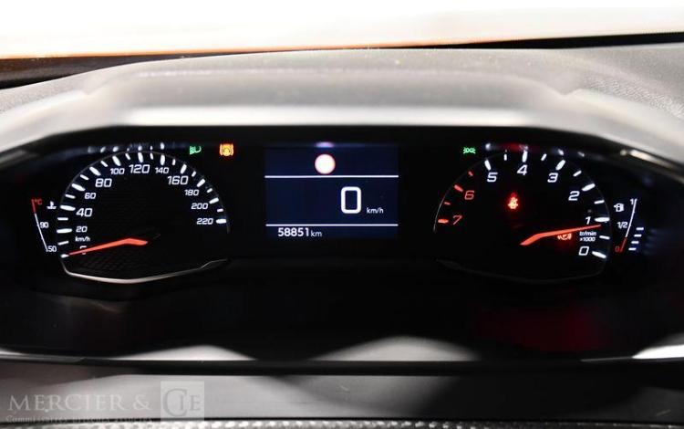 PEUGEOT 2008 1,2 PURE TECH ORA FR-995-TM