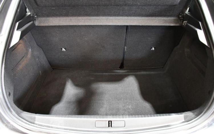 PEUGEOT 208 1.2 PURETECH 100ch ALLURE GRIS FS-031-WY