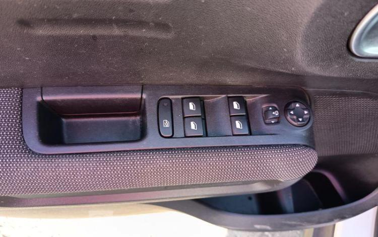 CITROEN C3 AIRCROSS 1.5 BLUEHDI 100ch FEEL BUSINESS vente à pro uniquement:immo police BLANC FS-185-FF