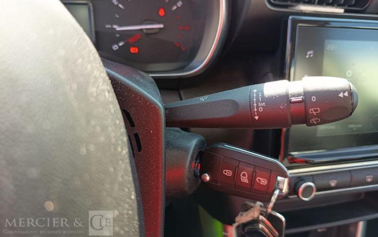 CITROEN C3 AIRCROSS 1.5 BLUEHDI 100ch FEEL BUSINESS vente à pro uniquement:immo police BLANC FS-185-FF