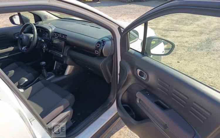 CITROEN C3 AIRCROSS 1.5 BLUEHDI 100ch FEEL BUSINESS vente à pro uniquement:immo police BLANC FS-185-FF