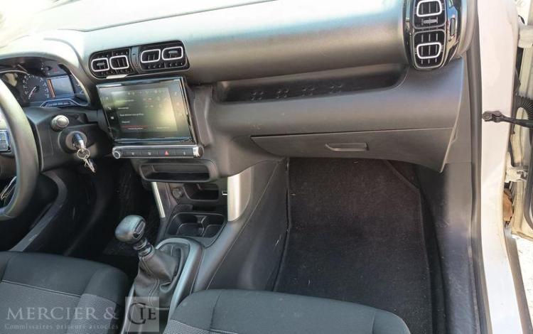 CITROEN C3 AIRCROSS 1.5 BLUEHDI 100ch FEEL BUSINESS vente à pro uniquement:immo police BLANC FS-185-FF