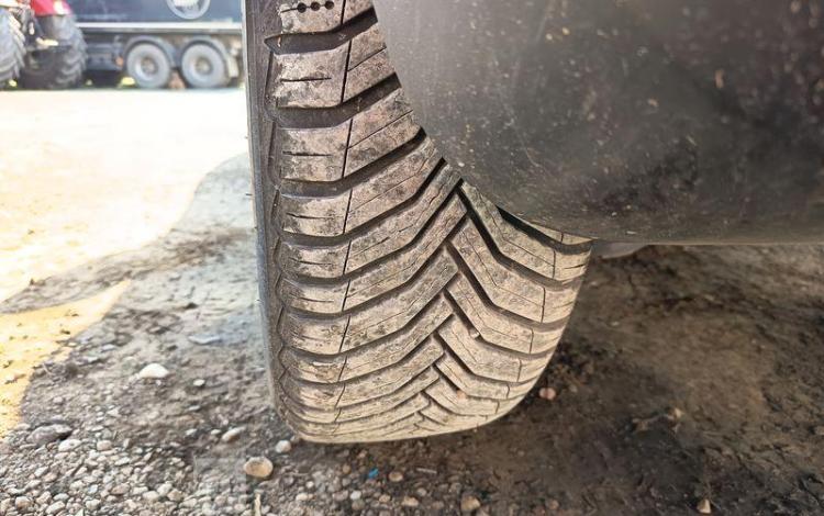 CITROEN C3 AIRCROSS 1.5 BLUEHDI 100ch FEEL BUSINESS vente à pro uniquement:immo police BLANC FS-185-FF