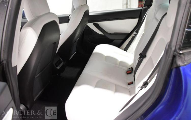 TESLA MODEL 3 STANDARD LONG RANGE BLEU FS-192-MM