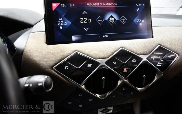 DS DS3 CROSSBACK 1.2 PURETECH 100ch SOCHIC GRIS FS-379-CS