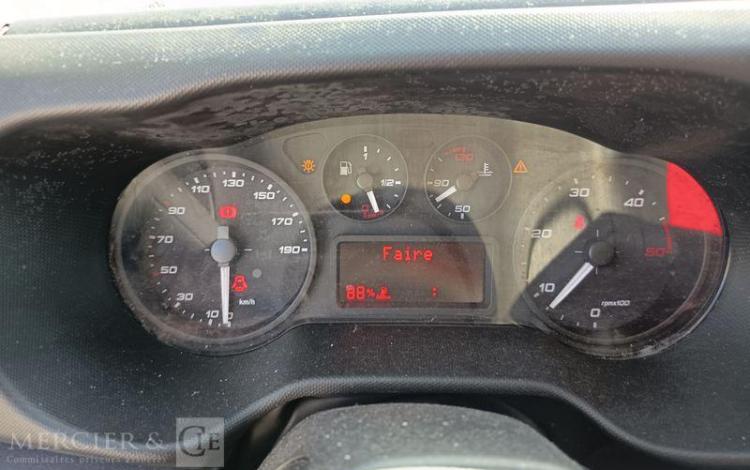 IVECO DAILY VI 35C16 156 CV AVEC HAYON – DIESEL – 47720 KMS – ANNEE 2020 BLANC FS-383-KE