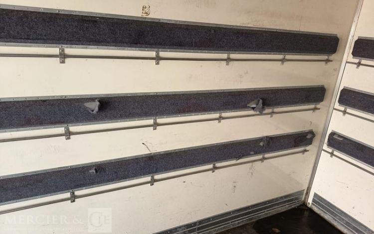 IVECO DAILY VI 35C16 156 CV AVEC HAYON – DIESEL – 47720 KMS – ANNEE 2020 BLANC FS-383-KE