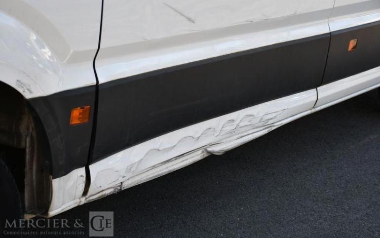 VOLKSWAGEN CRAFTER FOURGON 30 L3H3 2.0 TDI 140ch BUSINESS LINE BLANC FT-861-JQ