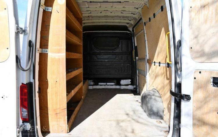 VOLKSWAGEN CRAFTER FOURGON 30 L3H3 2.0 TDI 140ch BUSINESS LINE BLANC FT-861-JQ