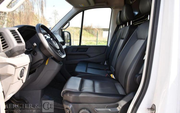 VOLKSWAGEN CRAFTER FOURGON 30 L3H3 2.0 TDI 140ch BUSINESS LINE BLANC FT-861-JQ
