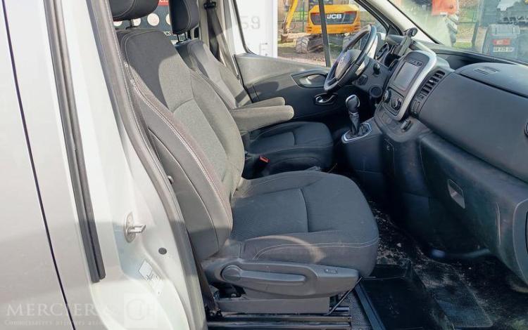 NISSAN NV300 FOURGON 2.0 DCI 145ch – CABINE APPRO – DIESEL – 105234 KMS – ANNEE 2020 GRIS FV-208-LF