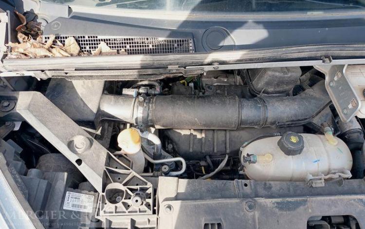 NISSAN NV300 FOURGON 2.0 DCI 145ch – CABINE APPRO – DIESEL – 105234 KMS – ANNEE 2020 GRIS FV-208-LF