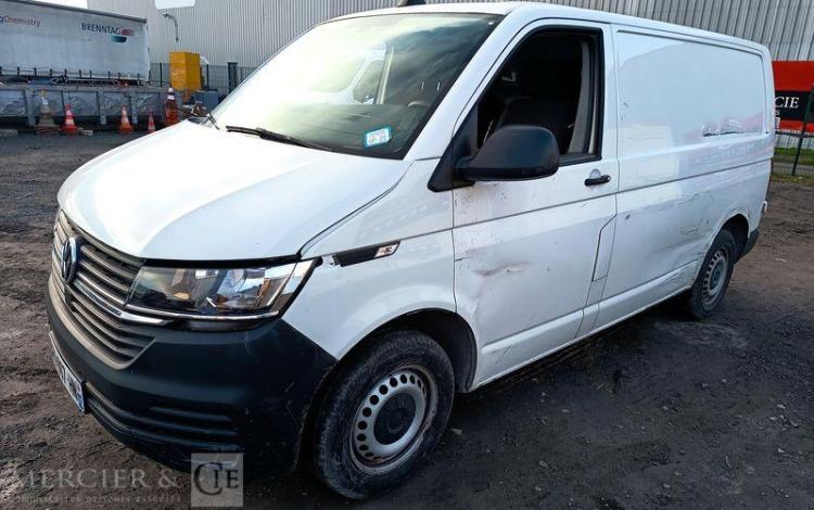 VOLKSWAGEN TRANSPORTER T6 2.0 TDI 110ch 2T8 L1H1 BLANC FV-667-HN