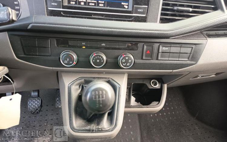 VOLKSWAGEN TRANSPORTER T6 2.0 TDI 110ch 2T8 L1H1 BLANC FV-667-HN