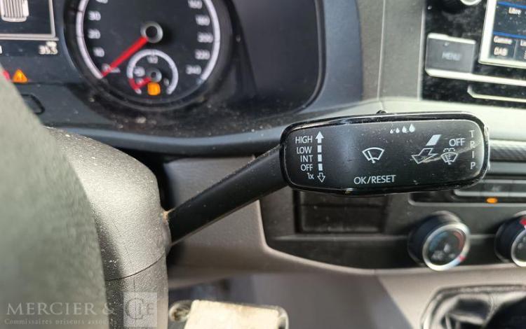 VOLKSWAGEN TRANSPORTER T6 2.0 TDI 110ch 2T8 L1H1 BLANC FV-667-HN