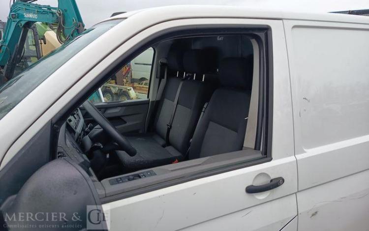 VOLKSWAGEN TRANSPORTER T6 2.0 TDI 110ch 2T8 L1H1 BLANC FV-667-HN