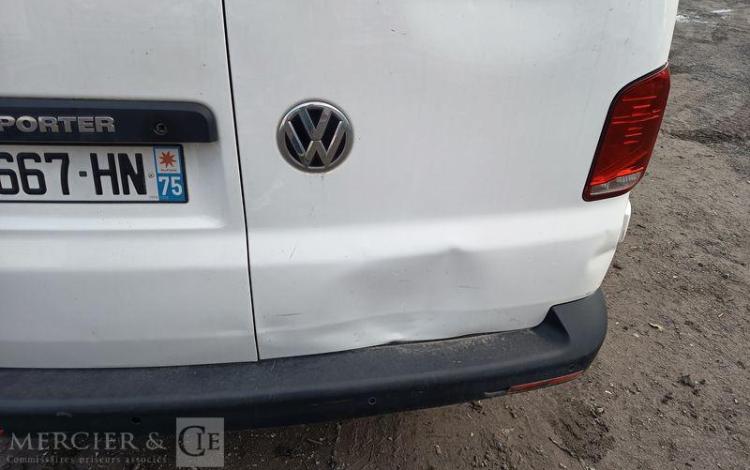 VOLKSWAGEN TRANSPORTER T6 2.0 TDI 110ch 2T8 L1H1 BLANC FV-667-HN