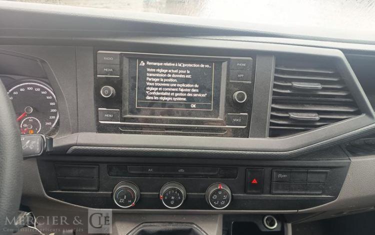 VOLKSWAGEN TRANSPORTER T6 2.0 TDI 110ch 2T8 L1H1 BLANC FV-760-FF