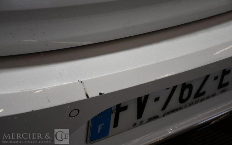 VOLKSWAGEN ARTEON SHOOTING BRAKE 2.0 TDI 150ch EVO R-LINE DSG BLANC FV-762-ES