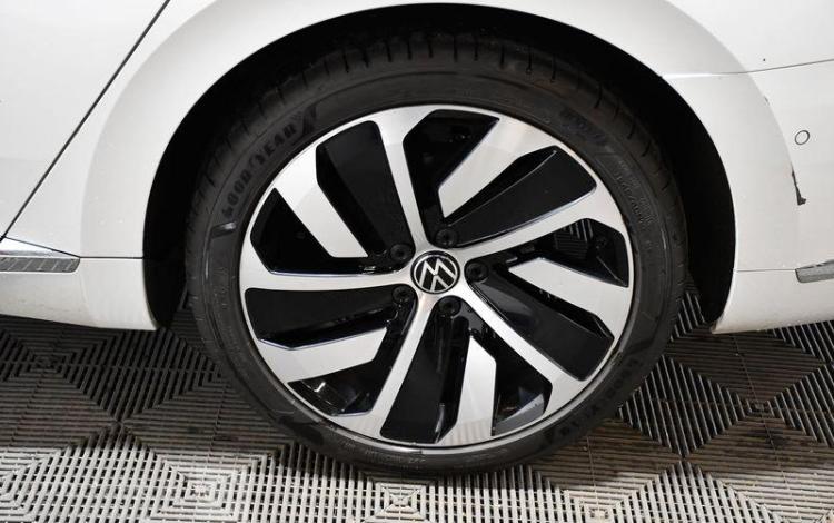 VOLKSWAGEN ARTEON SHOOTING BRAKE 2.0 TDI 150ch EVO R-LINE DSG BLANC FV-762-ES