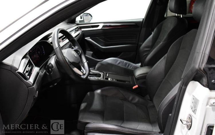 VOLKSWAGEN ARTEON SHOOTING BRAKE 2.0 TDI 150ch EVO R-LINE DSG BLANC FV-762-ES