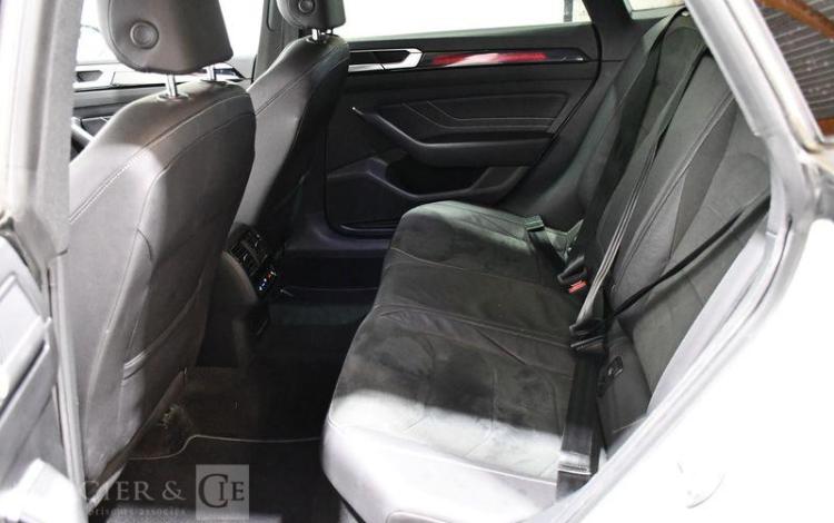 VOLKSWAGEN ARTEON SHOOTING BRAKE 2.0 TDI 150ch EVO R-LINE DSG BLANC FV-762-ES