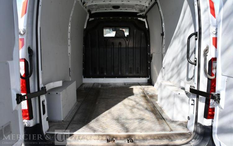 RENAULT MASTER GCF F3500 L2H2 DCI 135 BLANC FW-284-KK