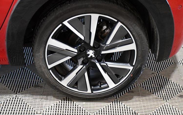 PEUGEOT 208 1.2 PURETECH 130ch GT LINE EAT ROUGE FW-693-JT