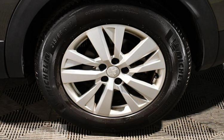 PEUGEOT 3008 1,2 PURE TECH 130 STYLE S&S VERT FW-746-SW