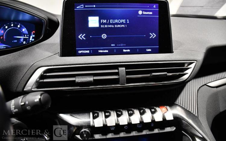 PEUGEOT 3008 1,2 PURE TECH 130 STYLE S&S VERT FW-746-SW
