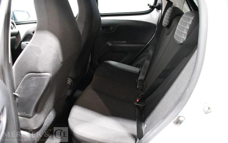 PEUGEOT 108 VTi 72 STYLE S&S GRIS FW-764-PX