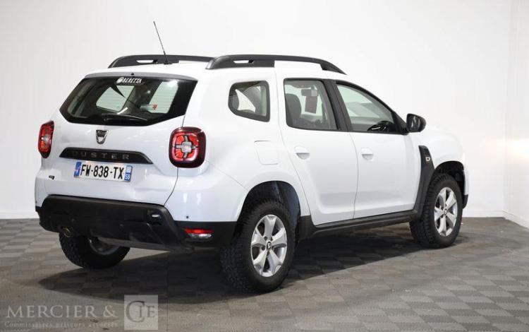 DACIA DUSTER BLUEDCI 15 4X2 BLANC FW-838-TX