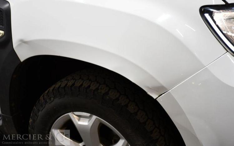 DACIA DUSTER BLUEDCI 15 4X2 BLANC FW-838-TX