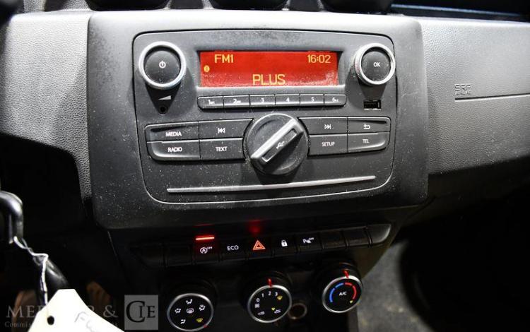 DACIA DUSTER BLUEDCI 15 4X2 BLANC FW-838-TX