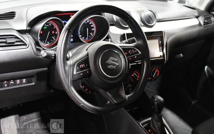 SUZUKI SWIFT 1,2 DUALJET HYBRID AUTO PRIVILEGE 5P ROUGE FX-423-DM