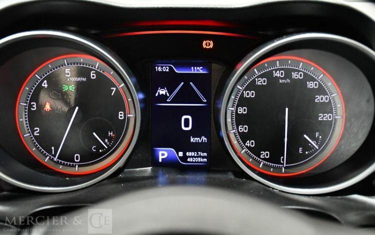 SUZUKI SWIFT 1,2 DUALJET HYBRID AUTO PRIVILEGE 5P ROUGE FX-423-DM