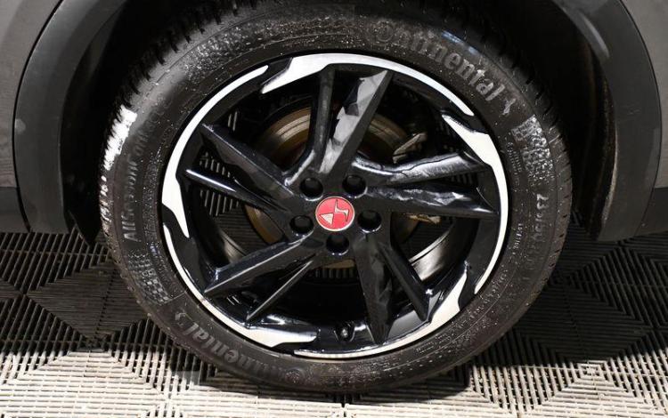 DS DS7 CROSSBACK 1,5 BLUE HDI 130 DRIVE-EFFICIENCY PERFORMANCE LINE PLUS BVA GRIS FX-616-YZ