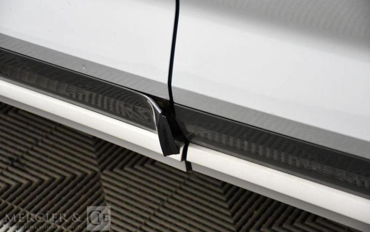 AUDI Q5 GRIS FX-765-LB