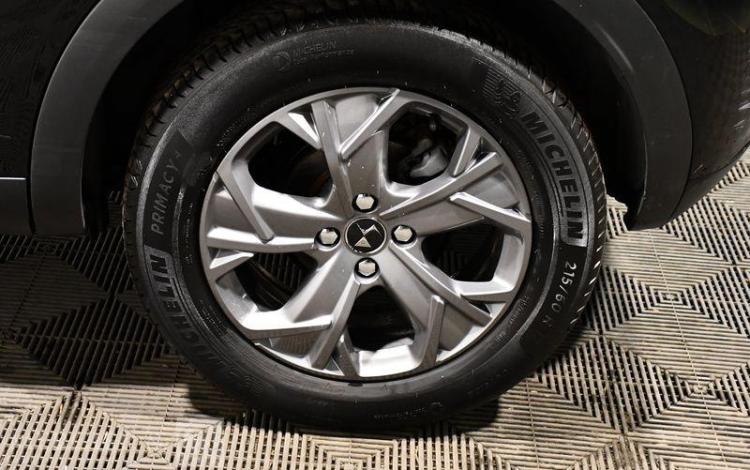 DS DS3 CROSSBACK 1.2 PURETECH 100ch CHIC NOIR FX-788-FC