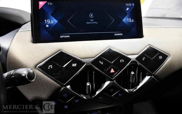 DS DS3 CROSSBACK 1.2 PURETECH 100ch CHIC NOIR FX-788-FC