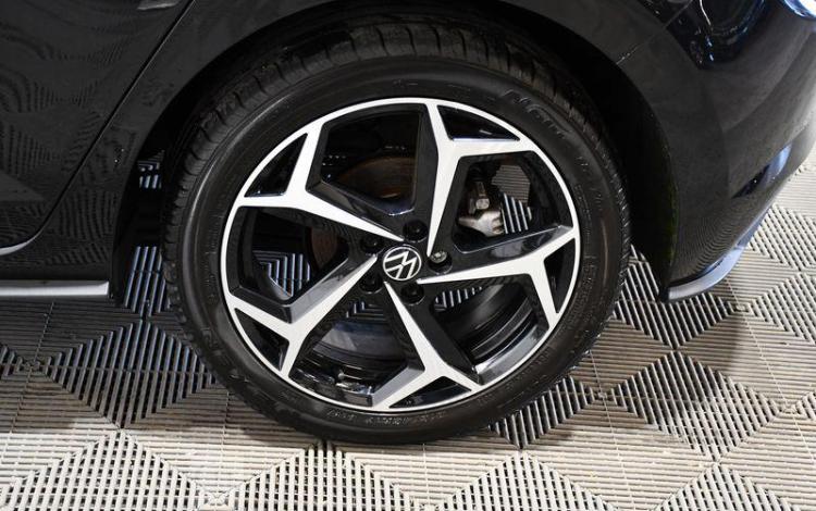 VOLKSWAGEN POLO 1.0 TSI 115ch R-LINE DSG NOIR FX-795-EQ