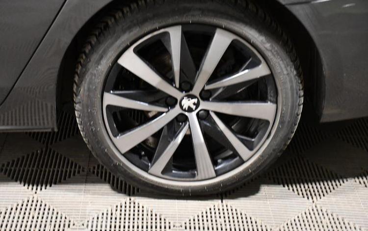 PEUGEOT 508 GT LINE HYBRID 220 GRIS FY-872-EC