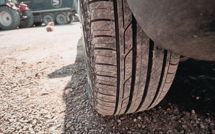 CITROEN C3 AIRCROSS BLUEHDI 110 S&S GRIS FZ-823-EP