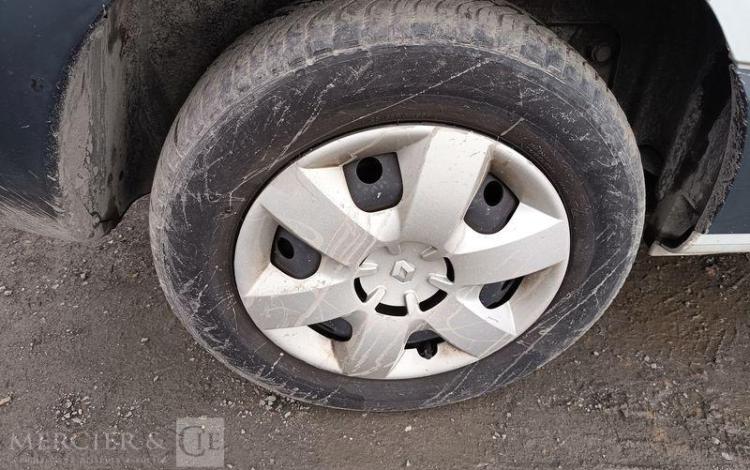 RENAULT KANGOO MAXI 1.5 BLUEDCI 95ch GRAND-VOLUME GRAND-CONFORT BLANC GA-055-EX