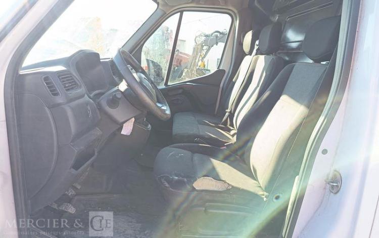 RENAULT MASTER FOURGON 2.3 DCI 135 33 L2H2 CONFORT BLANC GB-208-PT