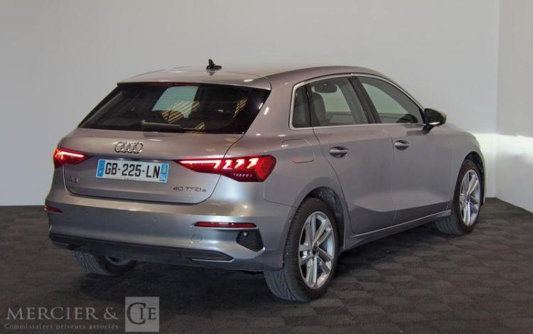 AUDI A3 SPORTBACK 1.4 40 TFSIE 204H 150 PHEV HYBRID BUSINESS LINE S-TRONIC BVA GRIS GB-225-LN