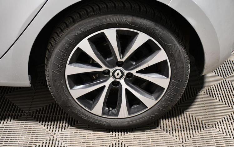 RENAULT CLIO INTENS TCE 90 GRIS GB-409-WR