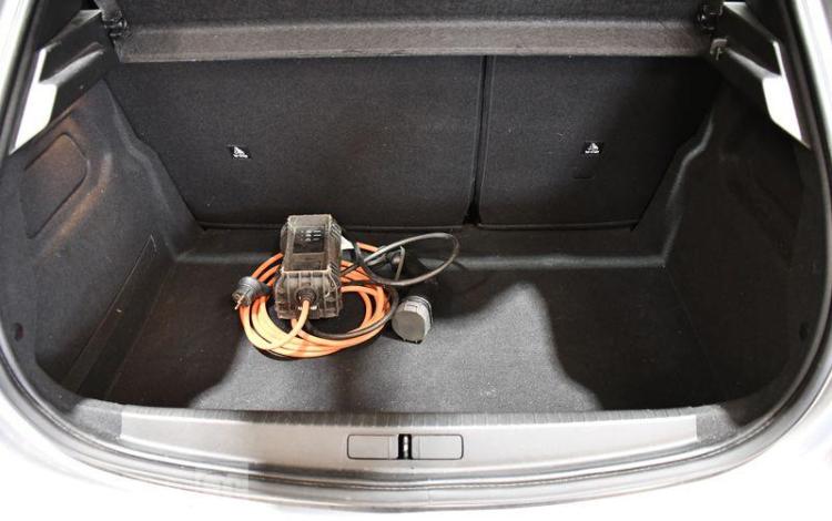 PEUGEOT e-208 135ch 50KWH ACTIVE AUTO-ECOLE GRIS GB-738-XX