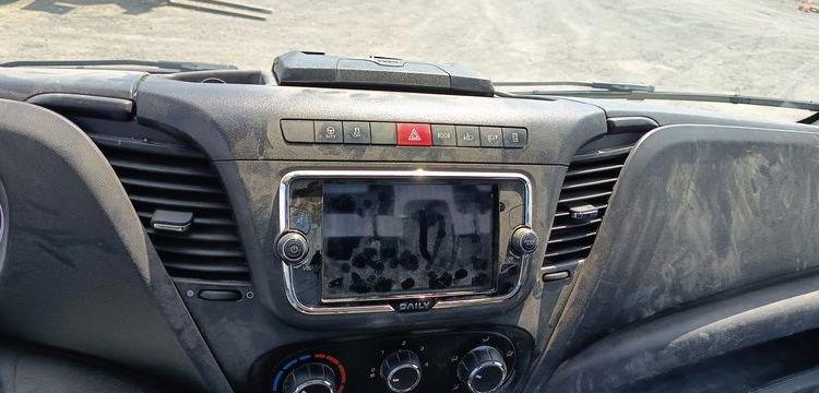 IVECO DAILY 6 CCB 35C16 3,0D 16V 160 CV  EQUIPE BRAS AMPLIROL + 3 BENNES BLANC GB-958-PW